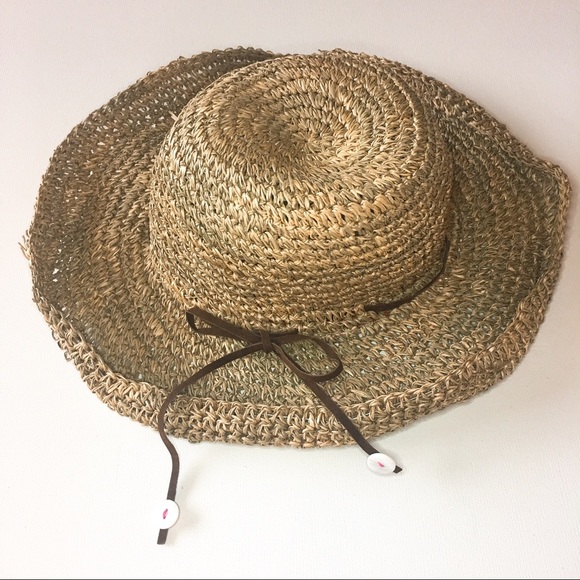 revolve Accessories - revolve • seagrass hat